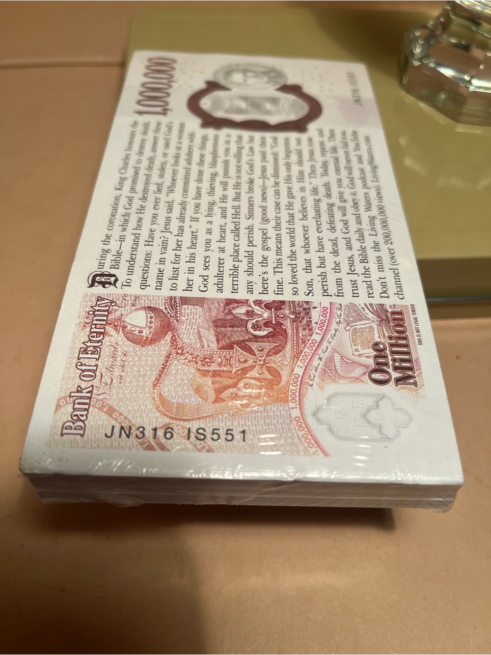 Novelty One Million Banknote Decorative Box with Red and Cream Design sealed - - Picture 3 of 3